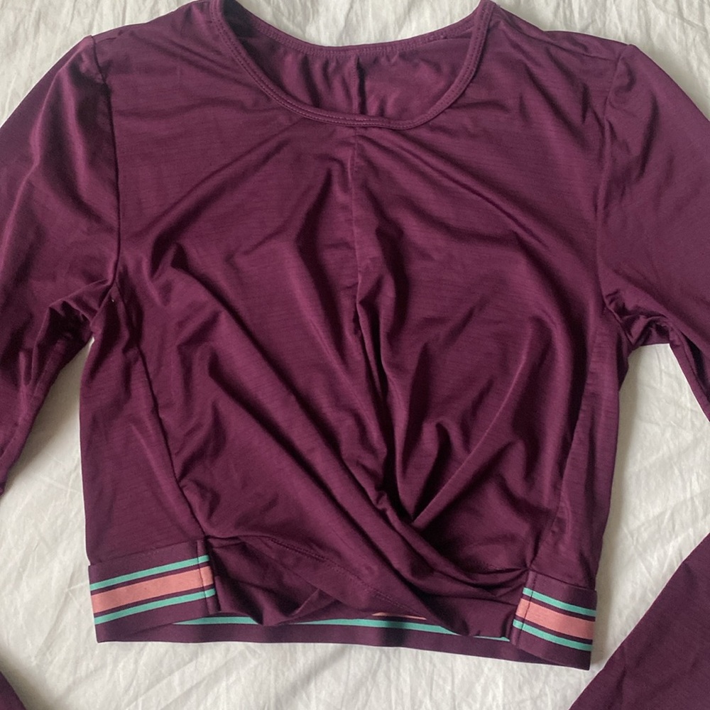 Fabletics long sleeve top like new
